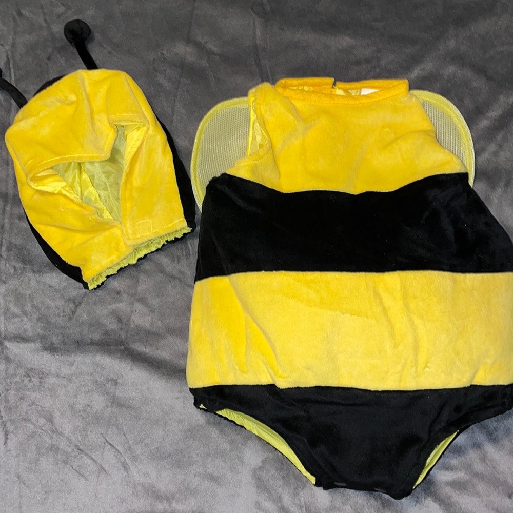 Bumblebee Halloween Costume 6/12 months Easily Fit 12/18 Never Worn